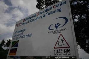 Schild des MEC